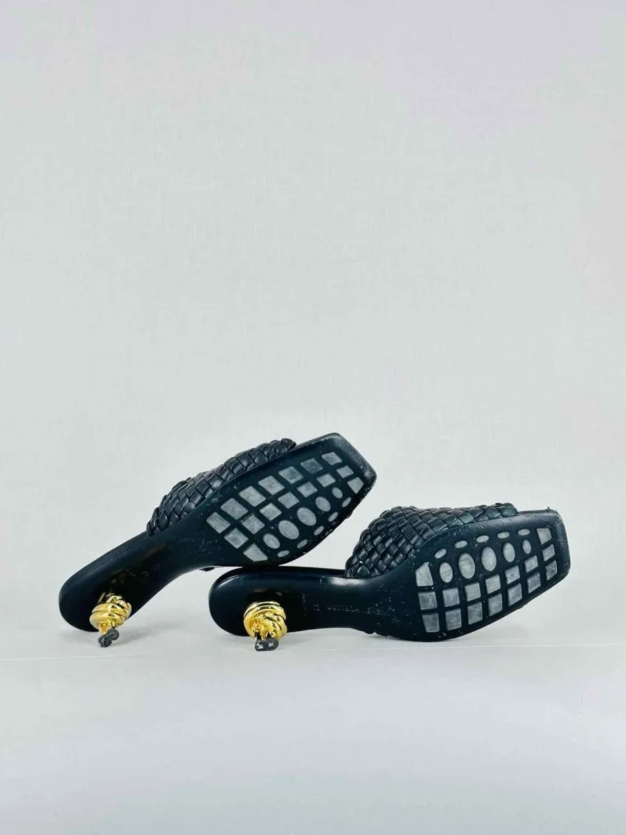 BOTTEGA VENETA Knot Black Intreccio Mules 39