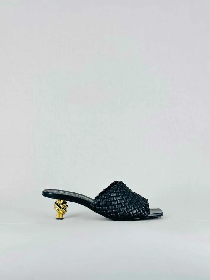 BOTTEGA VENETA Knot Black Intreccio Mules 39