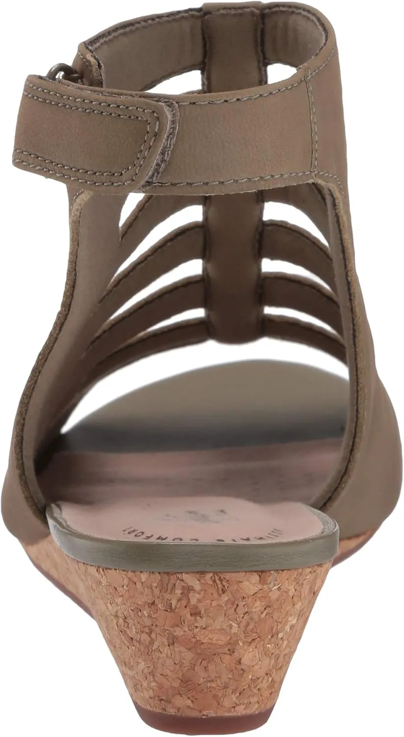 Clarks Women's Abigail Sing Wedge Sandal