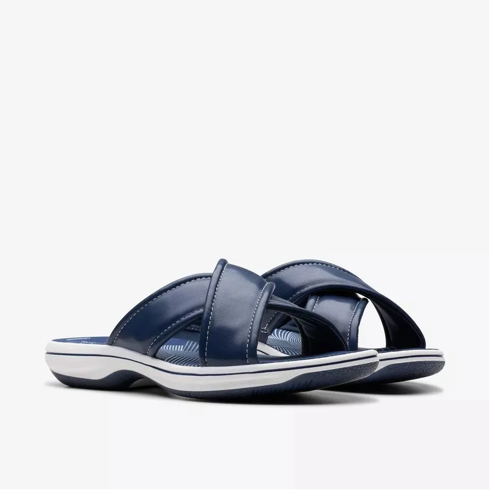 Clarks Women's Breeze Sara H Navy 26180929