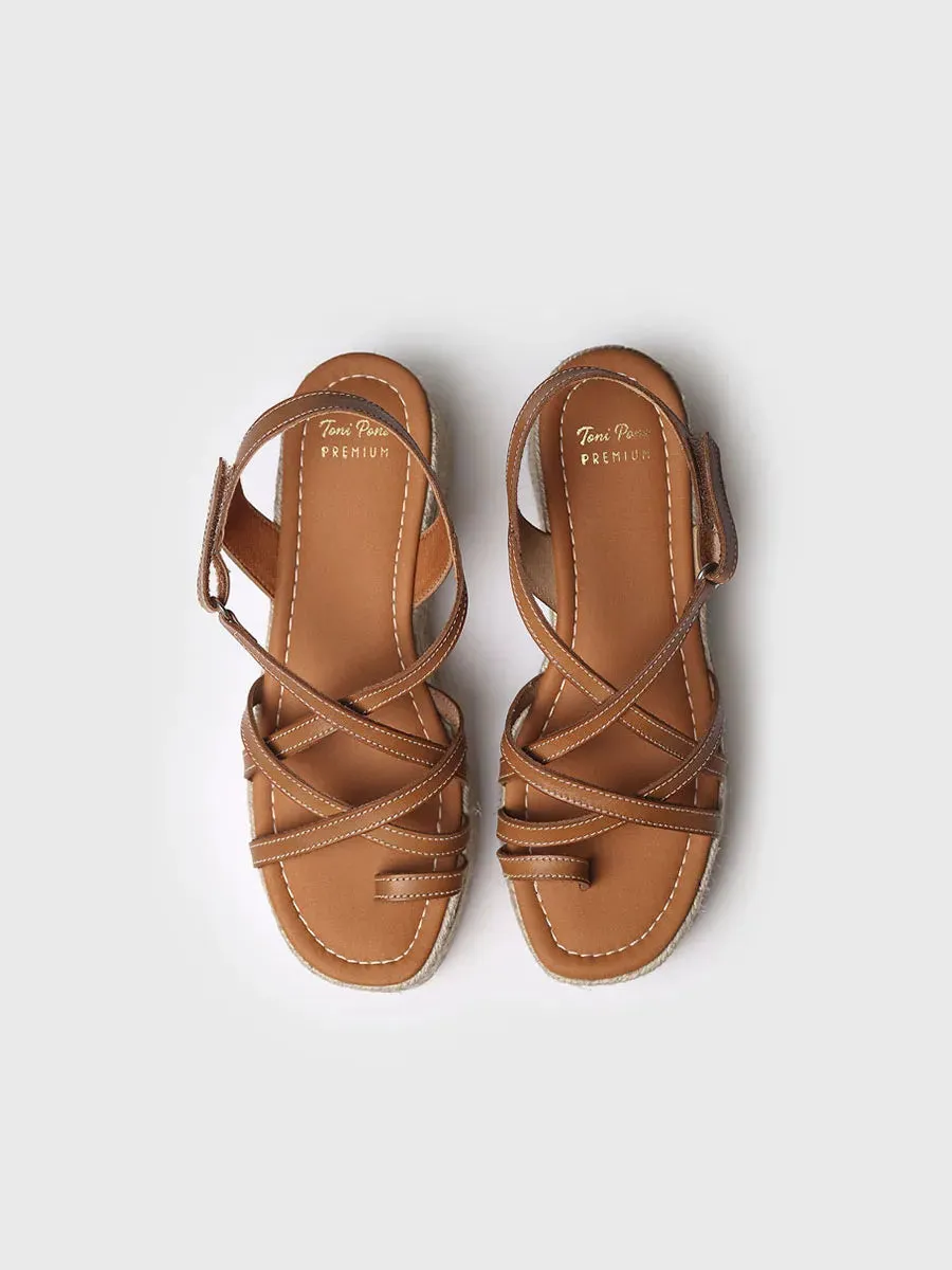 Crossed straps platform sandal - CLAUDIA