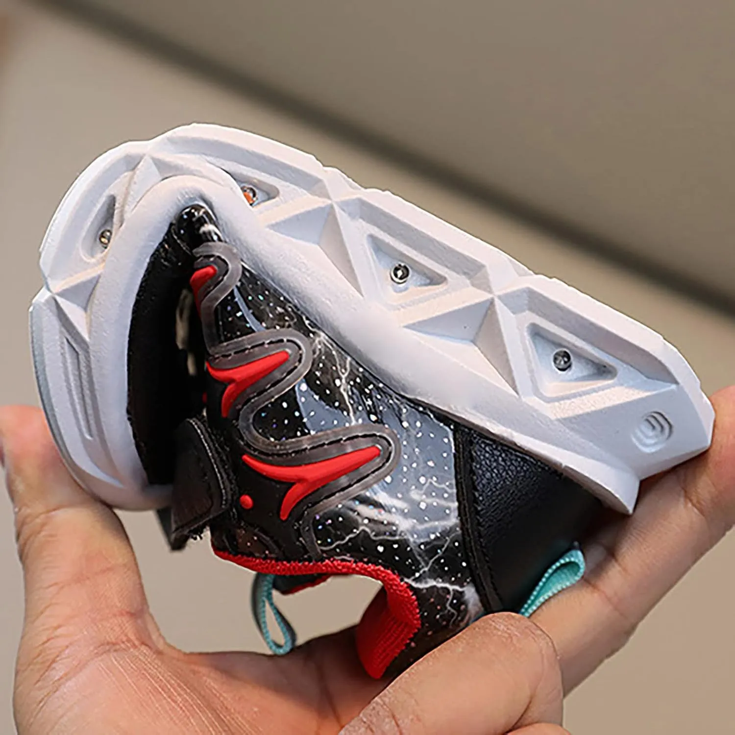 Little Girls Boys Sneakers LED Charged Breathable Soft Sole Strap Collision Color Smooth Reflective Sport Shoes