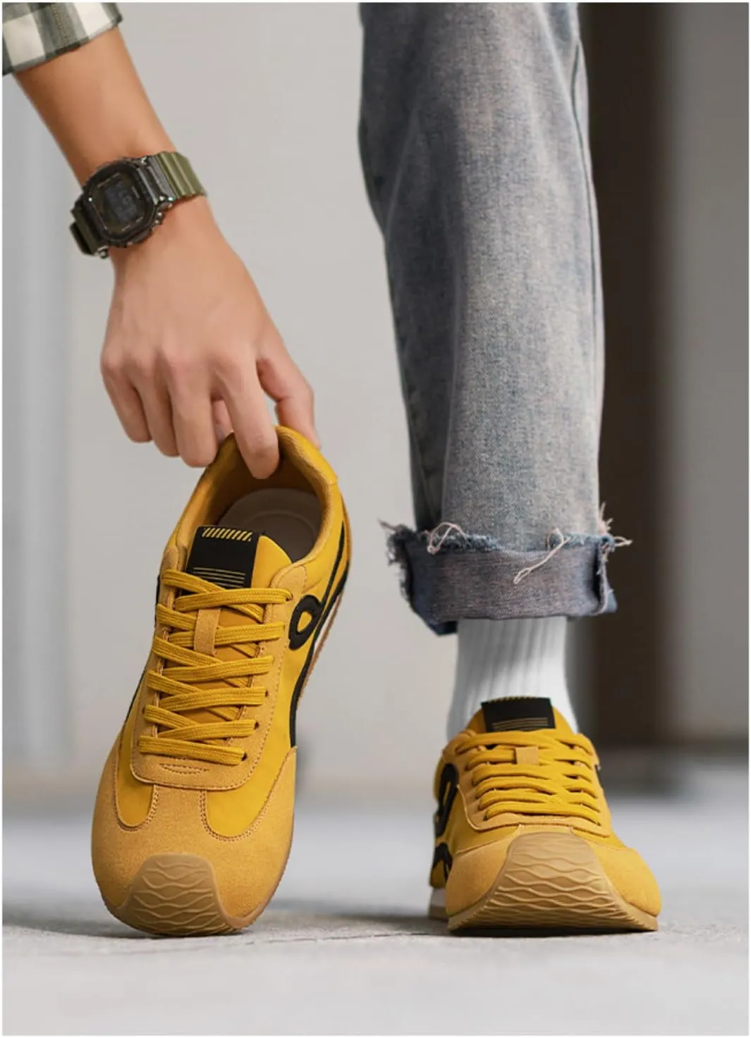 Men's Retro Fashion Sneakers Lace-Up Comfortable Casual Tennis Shoes Classic Aesthetic Walking Shoes