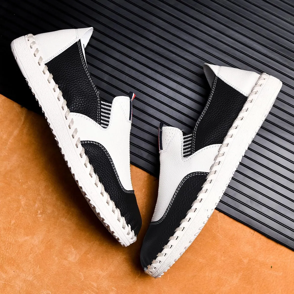 Men's Slip on Oxfords Boat Shoes Casual Leather Loafers Walking Sneakers Breathable Driving Dress Business Wokr Shoes