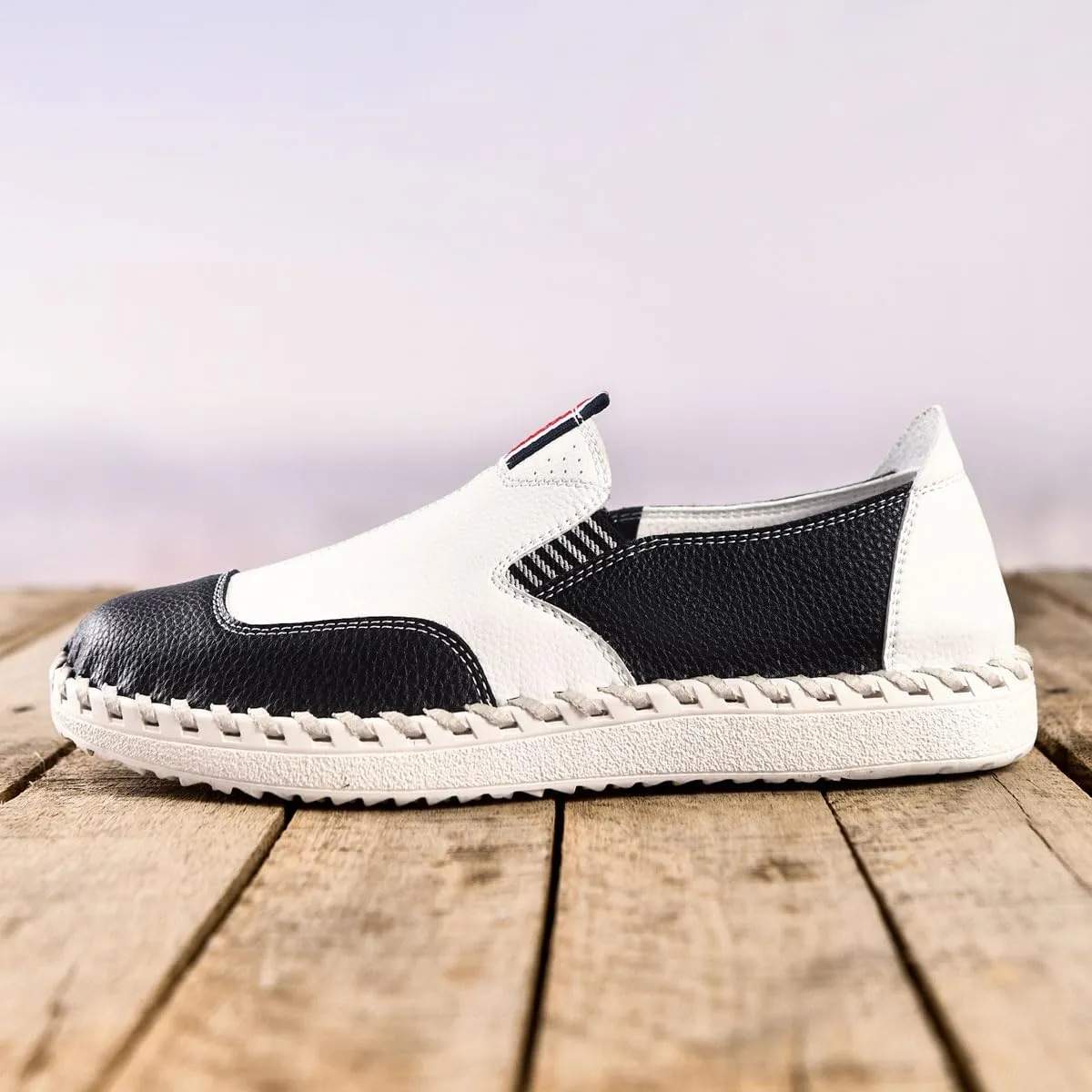 Men's Slip on Oxfords Boat Shoes Casual Leather Loafers Walking Sneakers Breathable Driving Dress Business Wokr Shoes