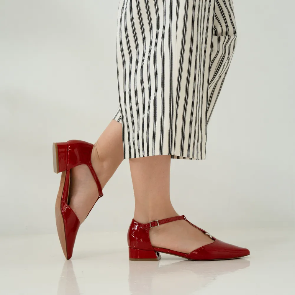 NAKED ARCHES CAPITAL RED