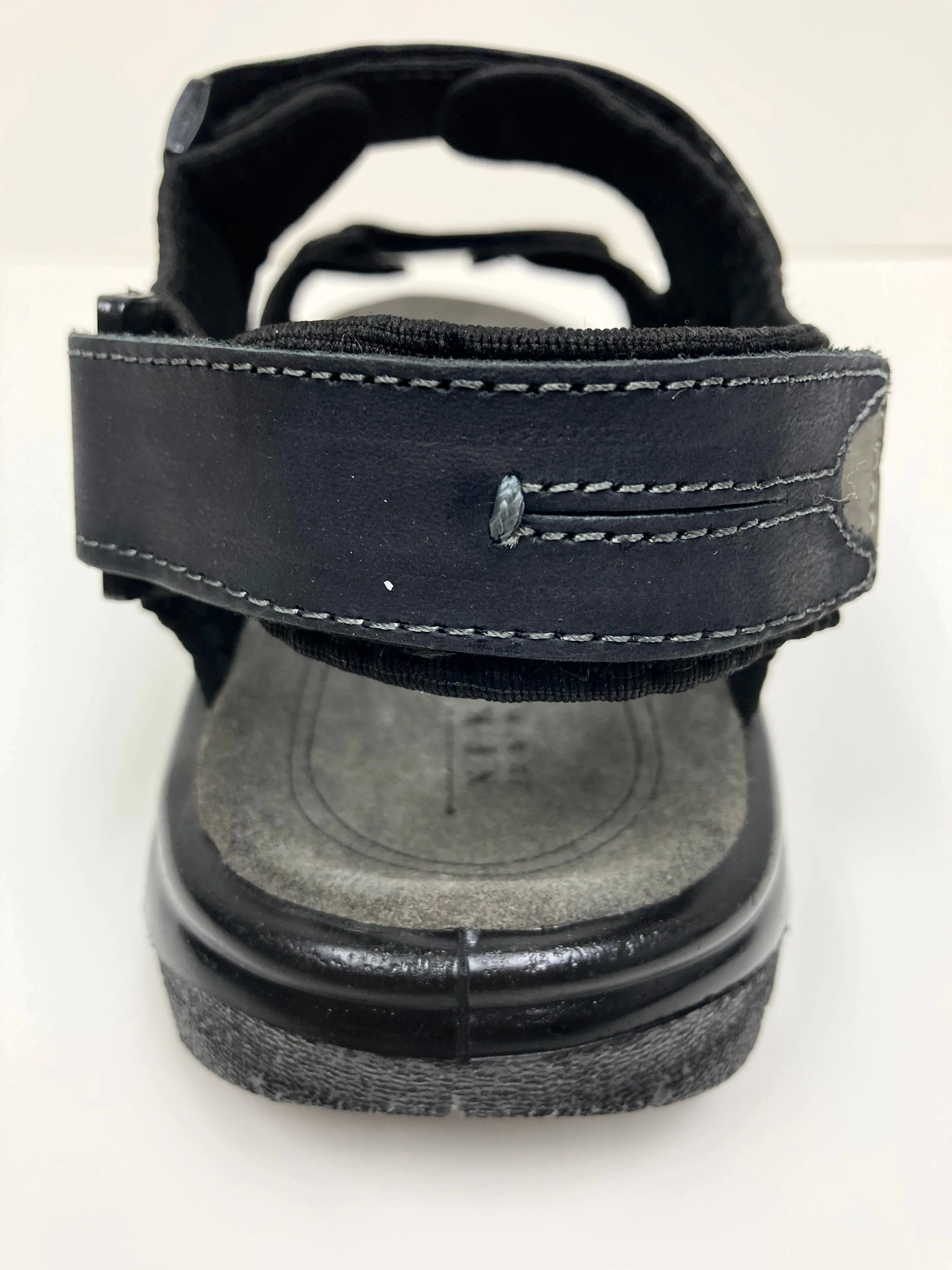 RF-82 SANDALS