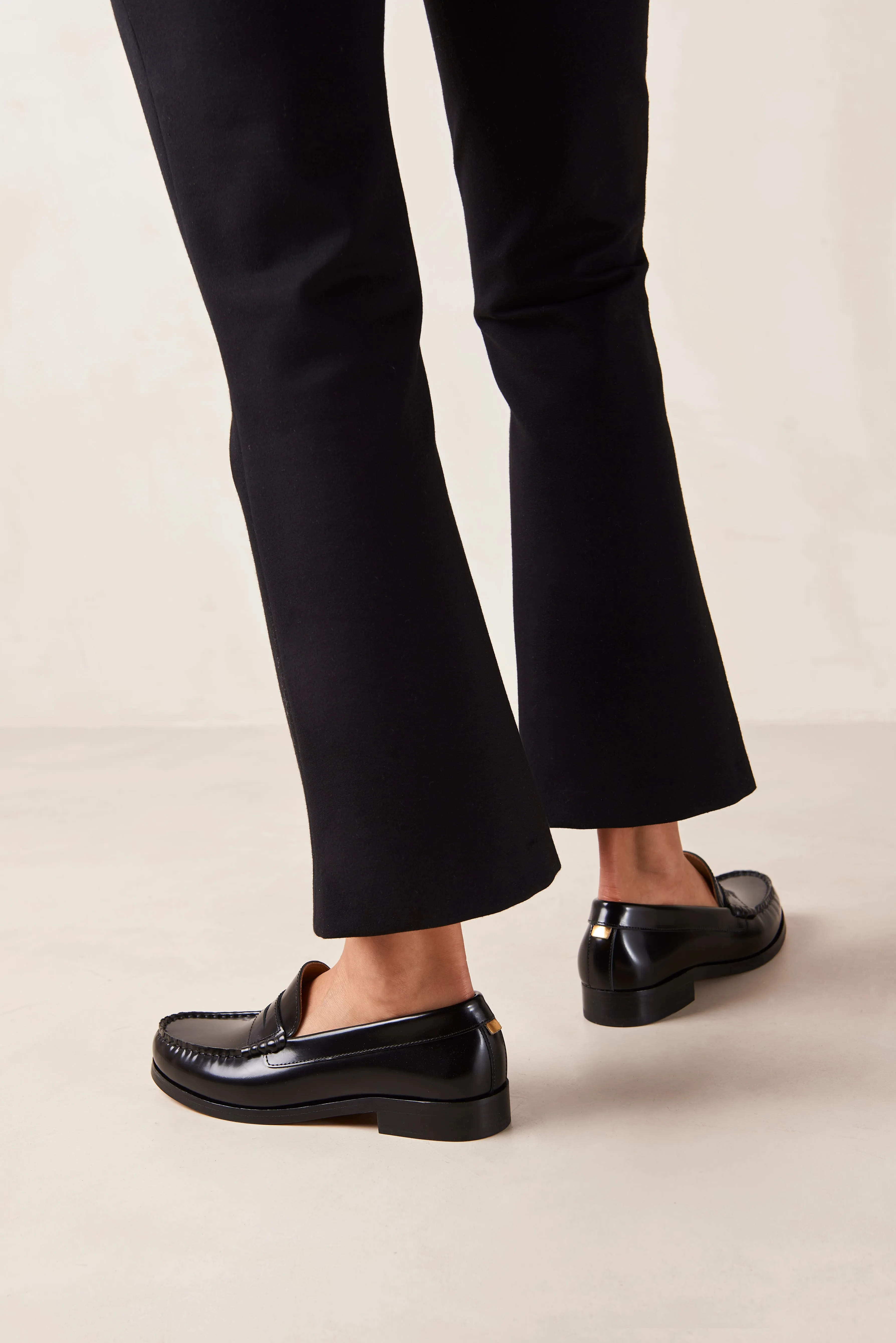 Rivet Leather Loafers - Black