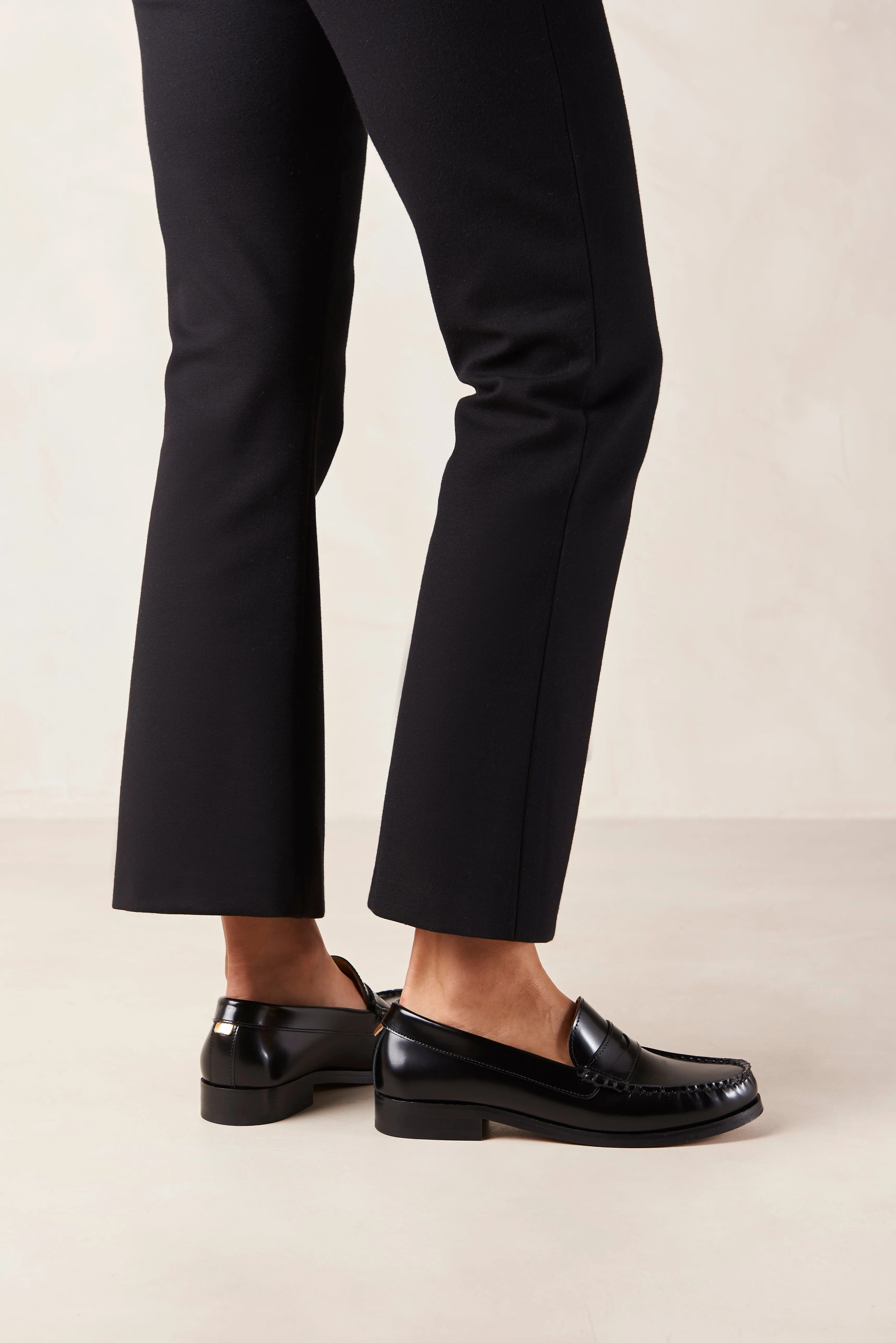 Rivet Leather Loafers - Black