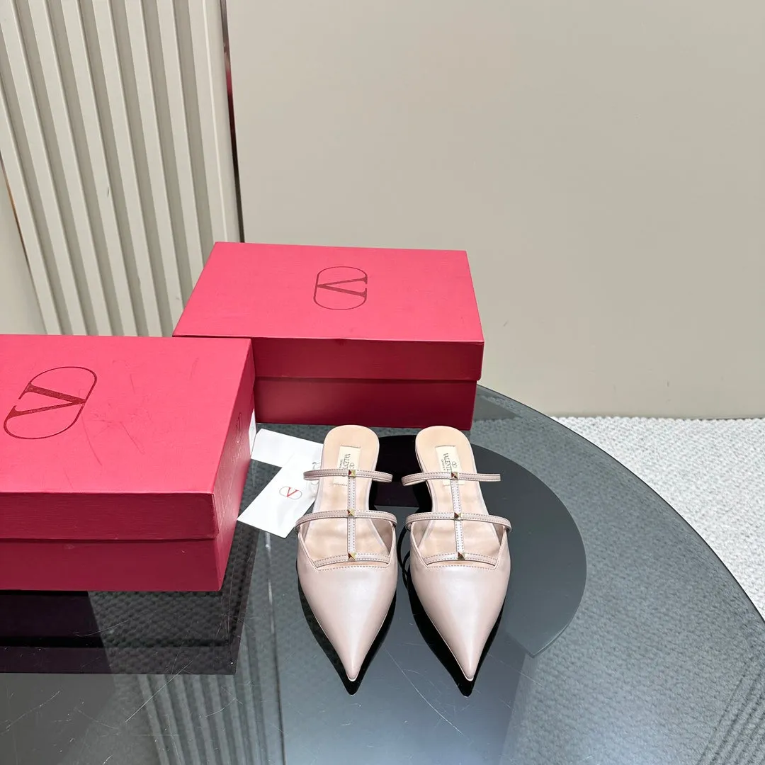 ROCKSTUD WISPY SOFT PINK CALFSKIN MULE 20MM