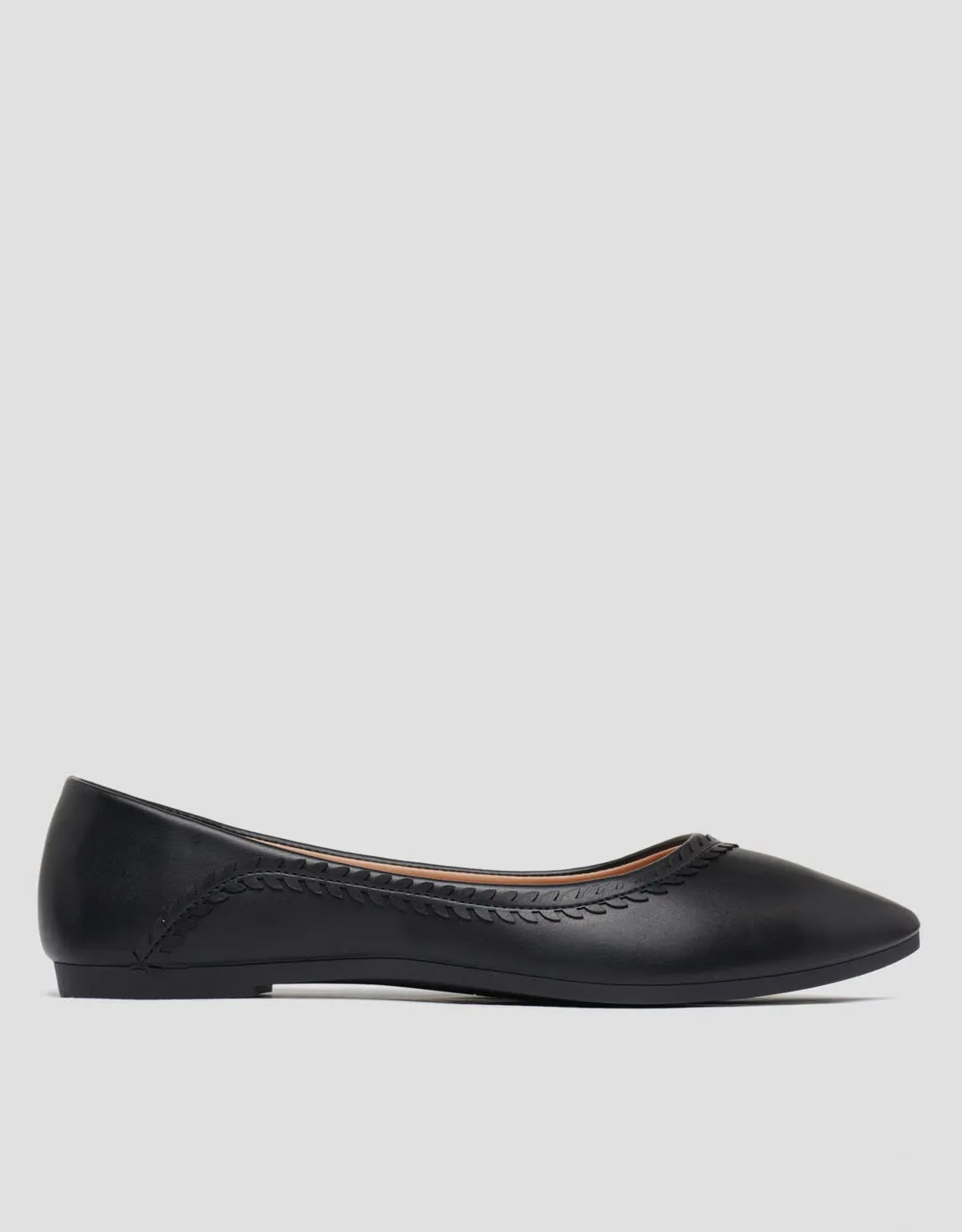 St. Yves Casual Pointed Toe Sepatu Ballerina Wanita