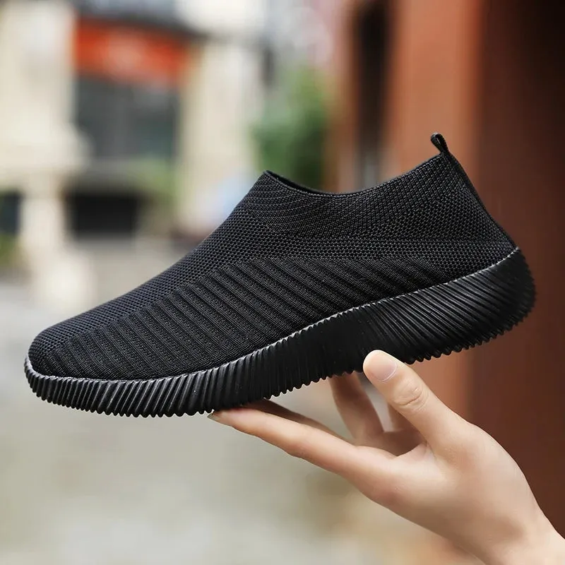 StrideFlow Lightweight Sneakers