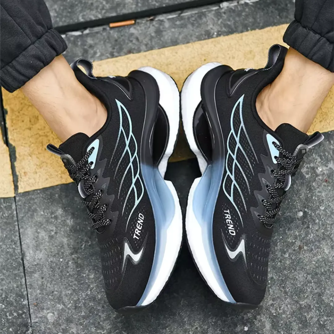 Trail Lightweight Sneakers