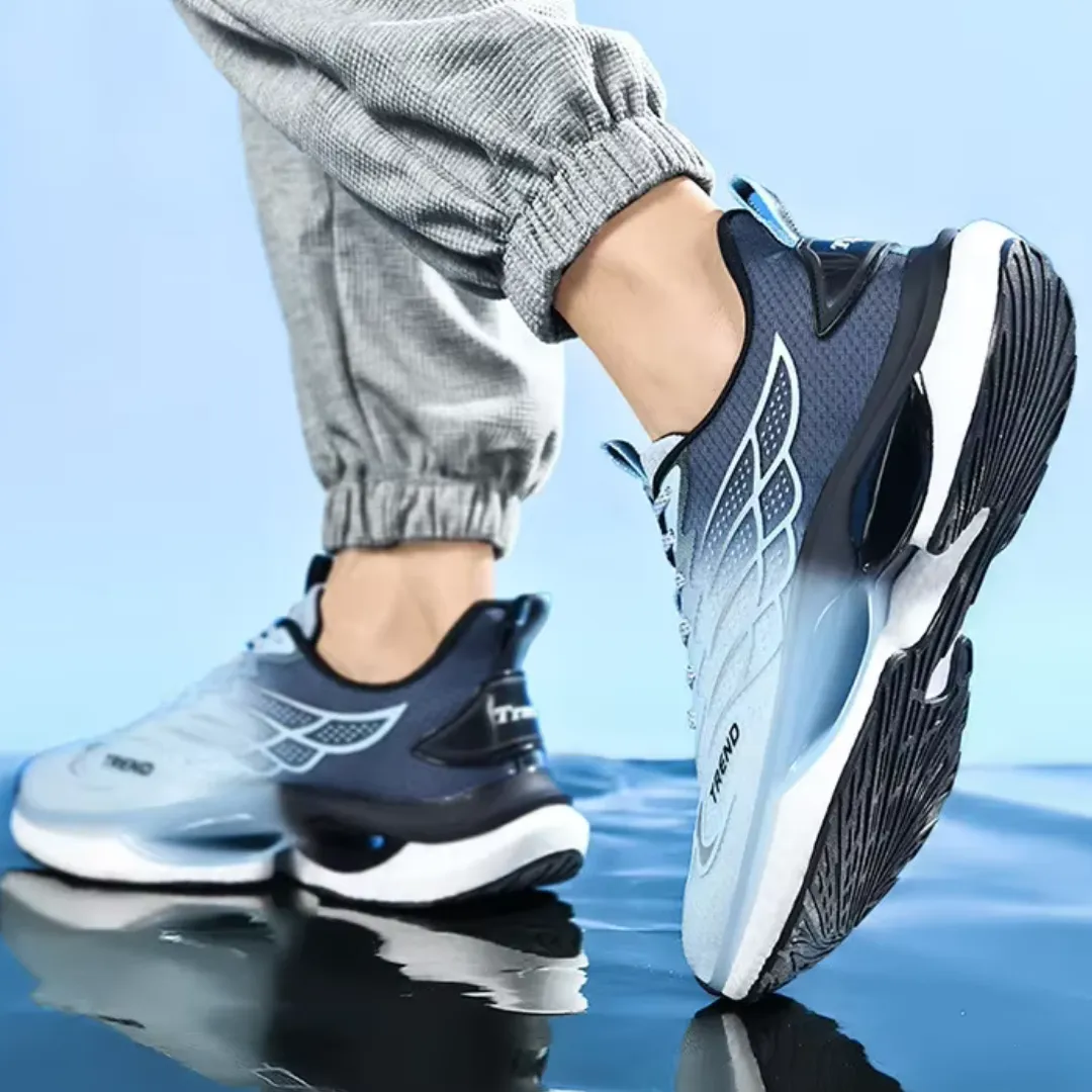 Trail Lightweight Sneakers