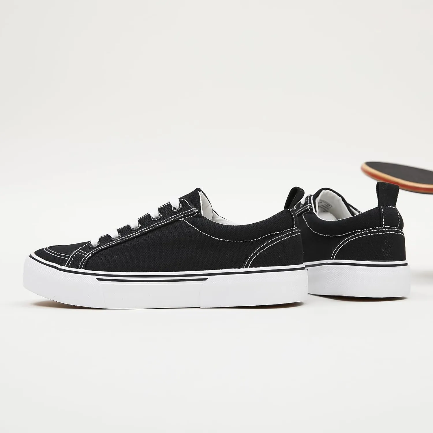 Uoidru Black Sneakers for Women Canvas White Tennis Shoes Women Casual Low Top Skateboard Fashion Sneakers