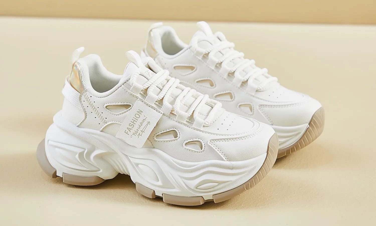 Women's Casual Platform Sneakers Y2K Cute Comfort Walking Shoes Sport Work Campus