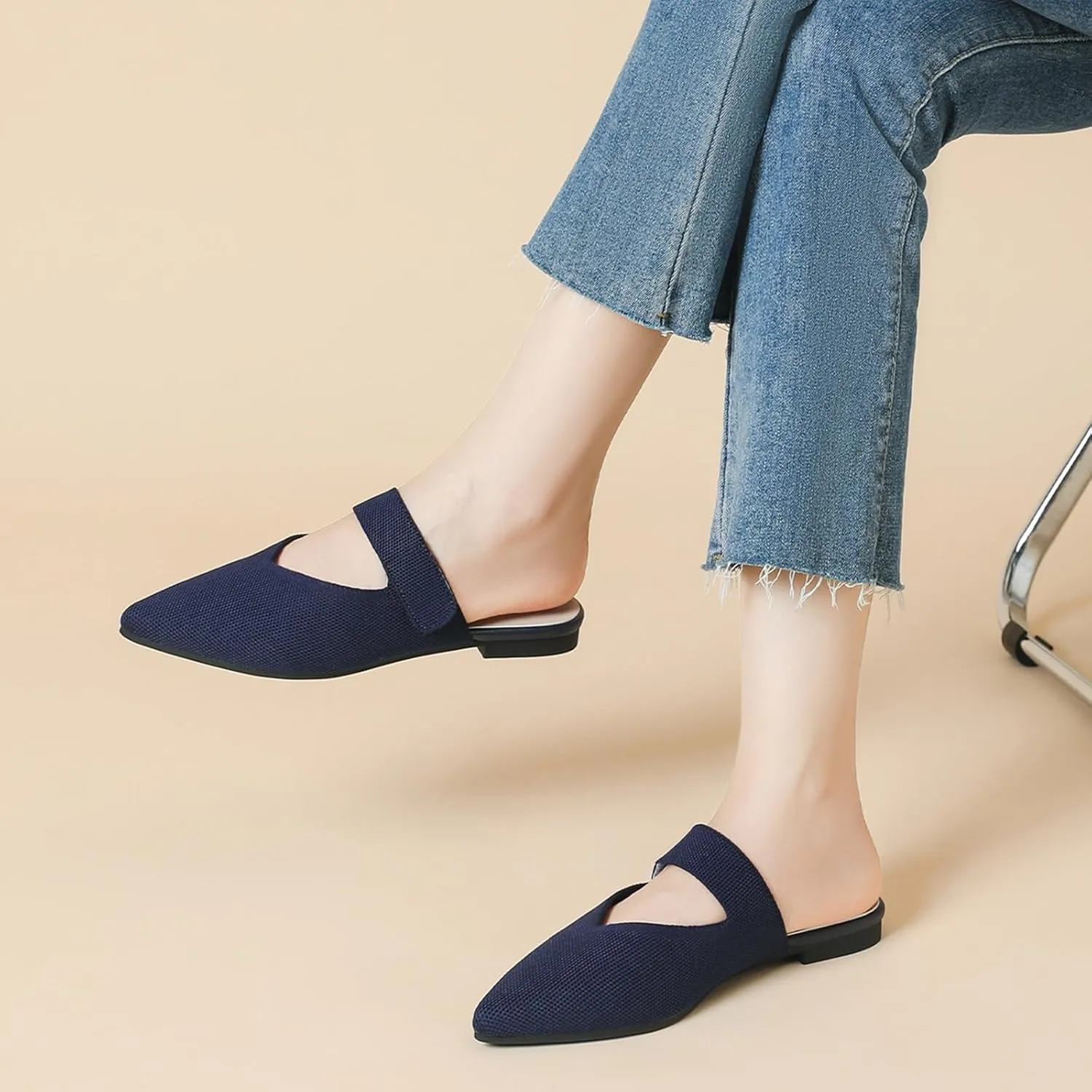 Women's Closed Pointed Toe Knitted Flat Mules Adjustable Hook and Loop Closure Slip On Backless Mule Slides Comfortable Casual Soft Sole Loafers